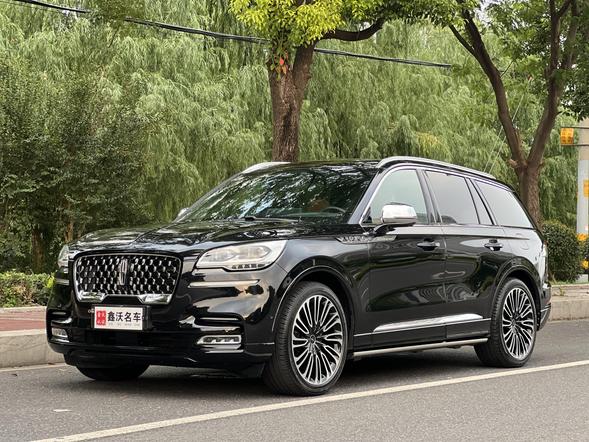 Lincoln Lincoln Aviator в цвете и кузовом – это идеальный выбор среди китайских автомобилей. Доступная цена и надежность гарантированы.