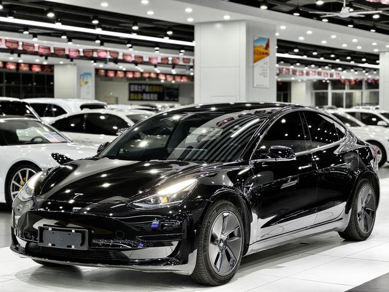 Tesla Tesla Model 3 в цвете и кузовом – это идеальный выбор среди китайских автомобилей. Доступная цена и надежность гарантированы.