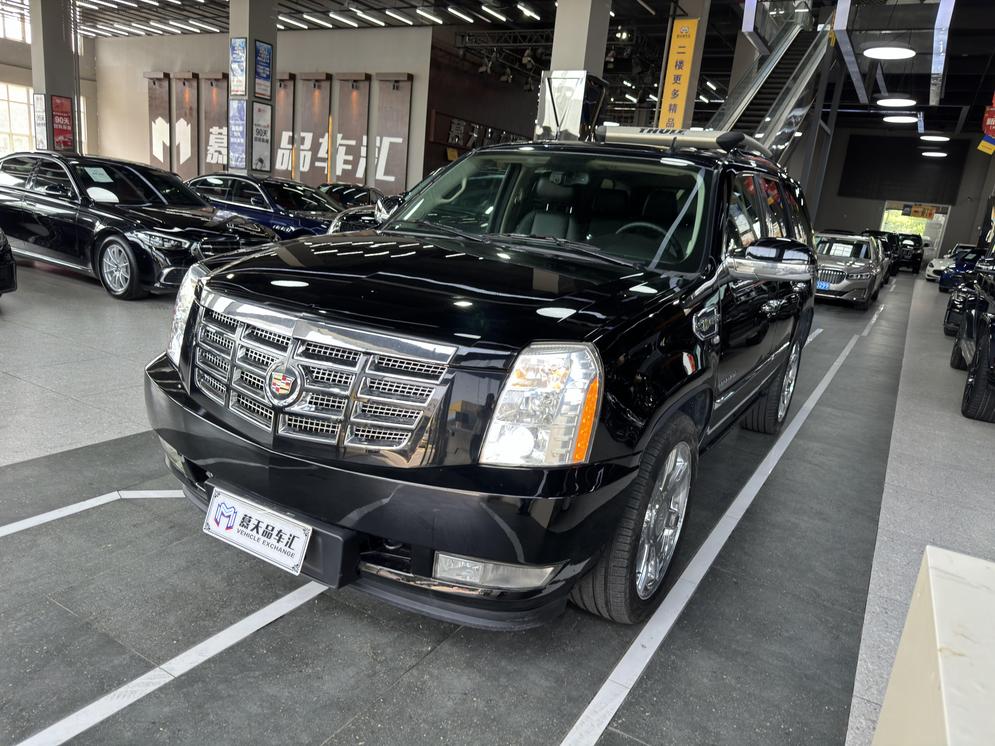 Cadillac Escalade в цвете и кузовом – это идеальный выбор среди китайских автомобилей. Доступная цена и надежность гарантированы.