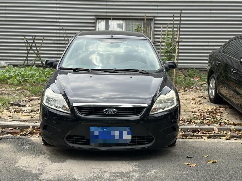 Ford Ford Focus в цвете и кузовом – это идеальный выбор среди китайских автомобилей. Доступная цена и надежность гарантированы.