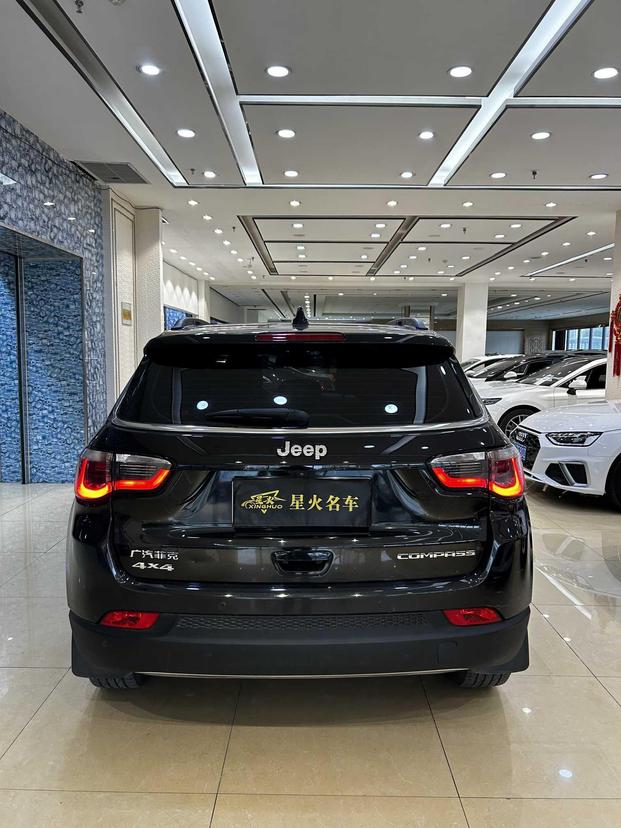 Jeep Jeep Compass в цвете и кузовом – это идеальный выбор среди китайских автомобилей. Доступная цена и надежность гарантированы.
