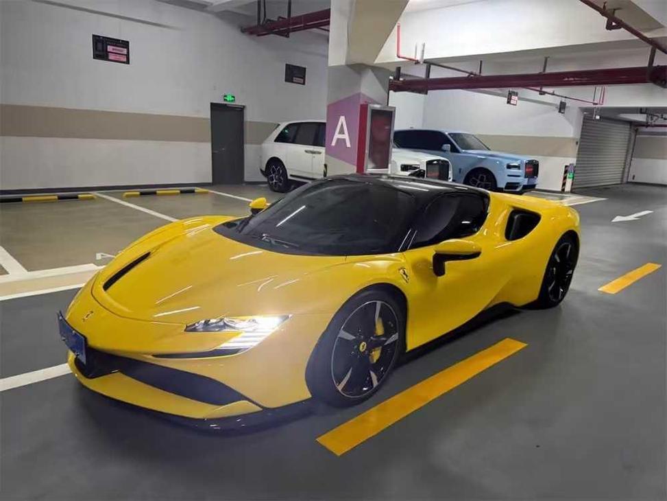 Ferrari Ferrari SF90 в цвете и кузовом – это идеальный выбор среди китайских автомобилей. Доступная цена и надежность гарантированы.
