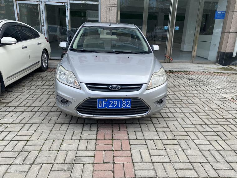 Ford Ford Focus в цвете и кузовом – это идеальный выбор среди китайских автомобилей. Доступная цена и надежность гарантированы.