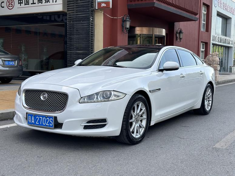 Jaguar Jaguar XJ в цвете и кузовом – это идеальный выбор среди китайских автомобилей. Доступная цена и надежность гарантированы.