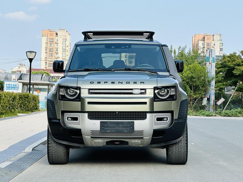 Land Rover Land Rover Defender в цвете и кузовом – это идеальный выбор среди китайских автомобилей. Доступная цена и надежность гарантированы.