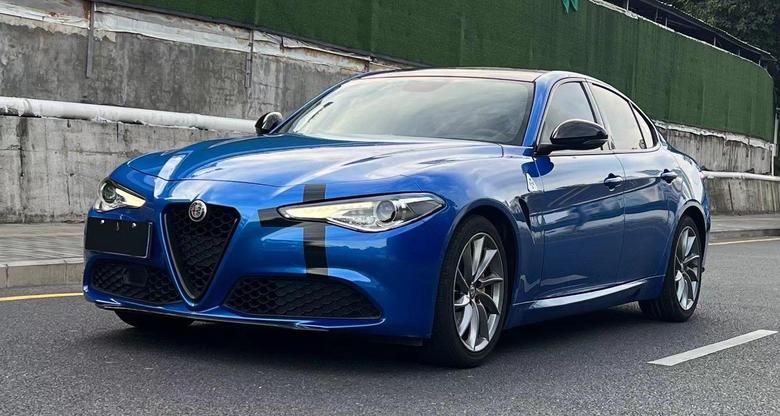 Alfa Romeo Alfa Romeo Giulia в цвете и кузовом – это идеальный выбор среди китайских автомобилей. Доступная цена и надежность гарантированы.