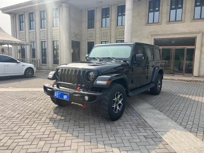 Jeep Jeep Wrangler в цвете и кузовом – это идеальный выбор среди китайских автомобилей. Доступная цена и надежность гарантированы.