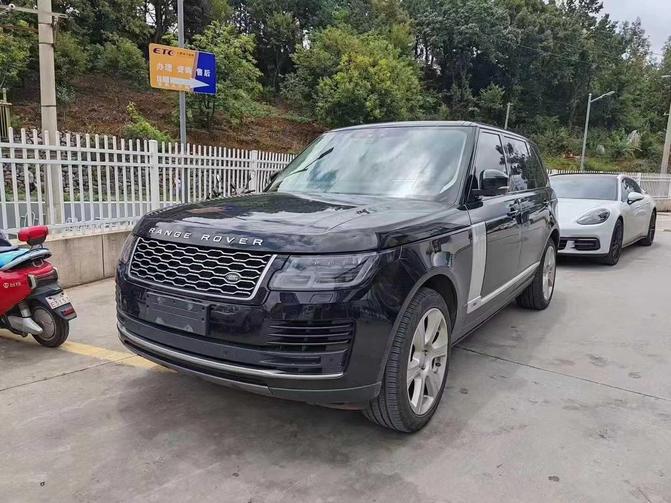 Land Rover Land Rover Range Rover в цвете и кузовом – это идеальный выбор среди китайских автомобилей. Доступная цена и надежность гарантированы.