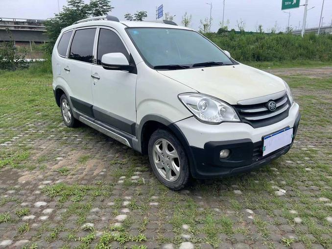 FAW FAW Senia S80 в цвете и кузовом – это идеальный выбор среди китайских автомобилей. Доступная цена и надежность гарантированы.