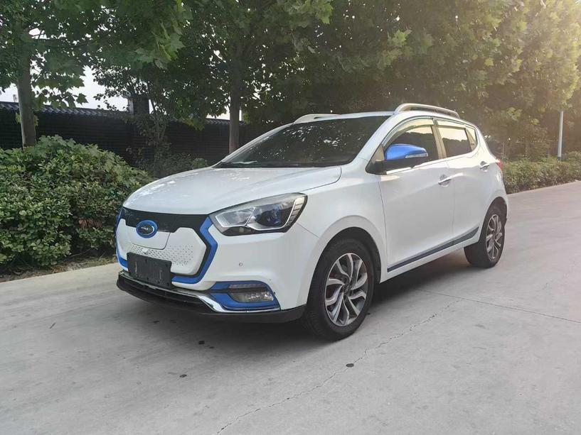 JAC JAC iEV6E в цвете и кузовом – это идеальный выбор среди китайских автомобилей. Доступная цена и надежность гарантированы.