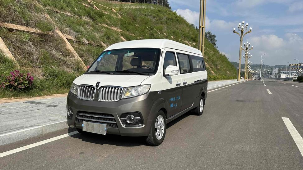 Jinbei Jinbei Haise X30L в цвете и кузовом – это идеальный выбор среди китайских автомобилей. Доступная цена и надежность гарантированы.