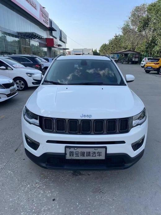 Jeep Jeep Compass в цвете и кузовом – это идеальный выбор среди китайских автомобилей. Доступная цена и надежность гарантированы.