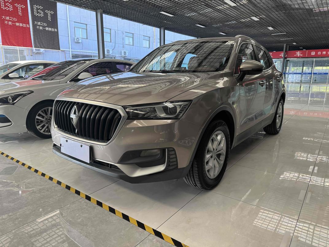 Borgward Borgward BX5 в цвете и кузовом – это идеальный выбор среди китайских автомобилей. Доступная цена и надежность гарантированы.