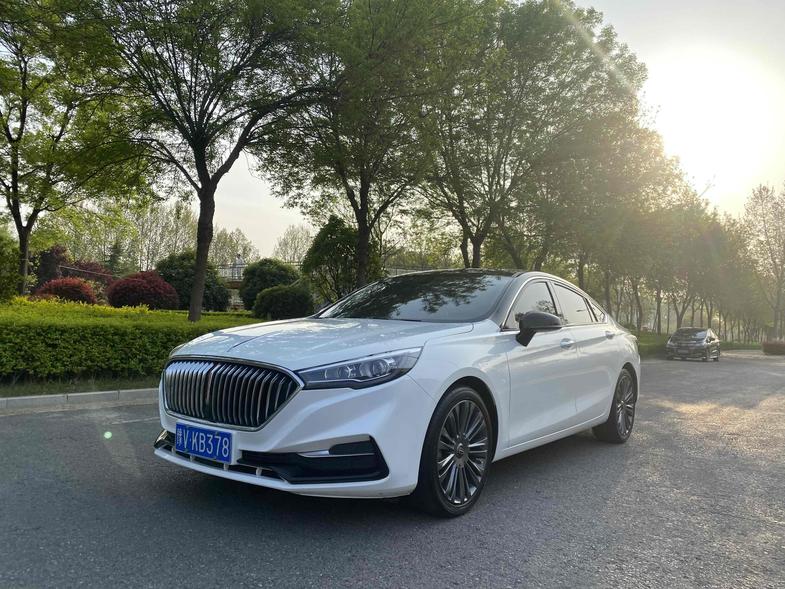 Hongqi Hongqi H5 в цвете и кузовом – это идеальный выбор среди китайских автомобилей. Доступная цена и надежность гарантированы.