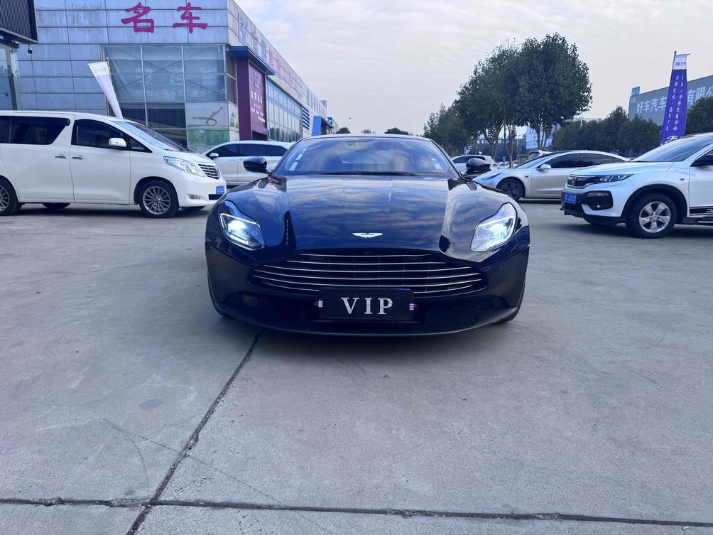 Aston Martin Aston Martin DB11 в цвете и кузовом – это идеальный выбор среди китайских автомобилей. Доступная цена и надежность гарантированы.