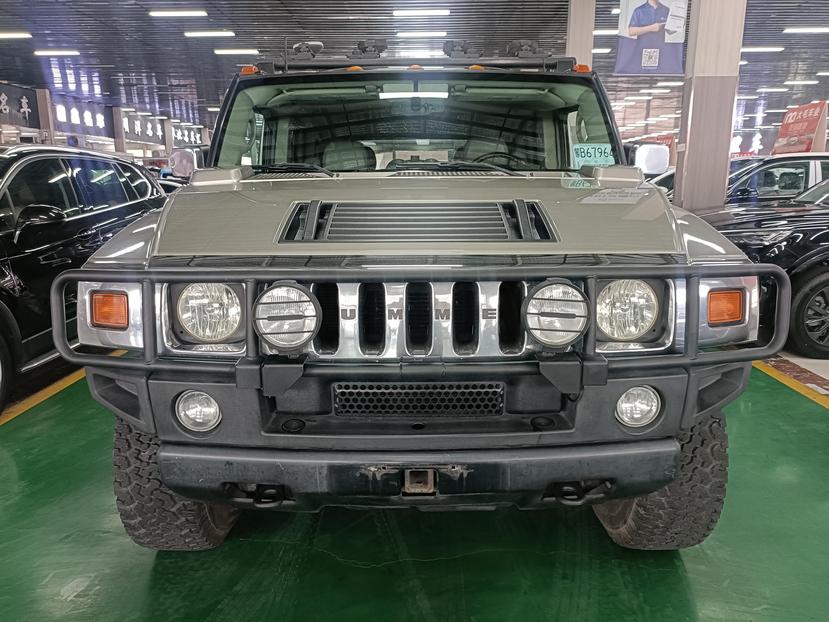 Hummer Hummer H2 в цвете и кузовом – это идеальный выбор среди китайских автомобилей. Доступная цена и надежность гарантированы.