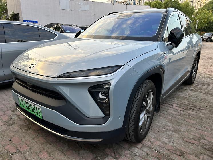 NIO NIO ES6 в цвете и кузовом – это идеальный выбор среди китайских автомобилей. Доступная цена и надежность гарантированы.
