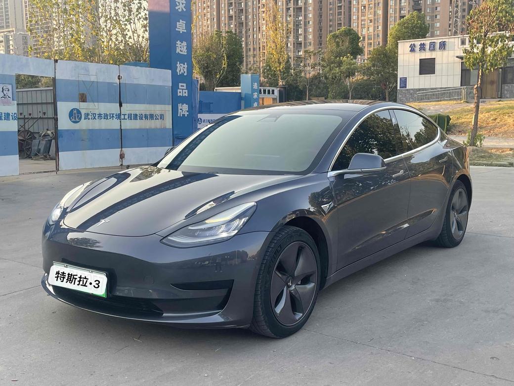 Tesla Tesla Model 3 в цвете и кузовом – это идеальный выбор среди китайских автомобилей. Доступная цена и надежность гарантированы.