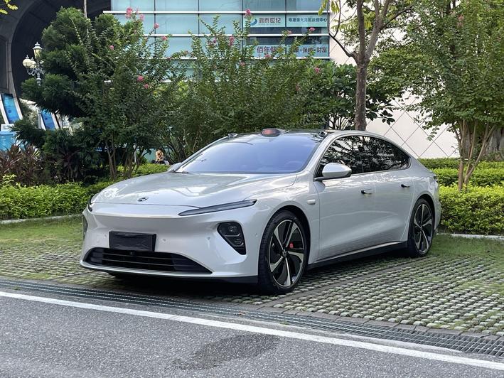 NIO NIO ET7 в цвете и кузовом – это идеальный выбор среди китайских автомобилей. Доступная цена и надежность гарантированы.