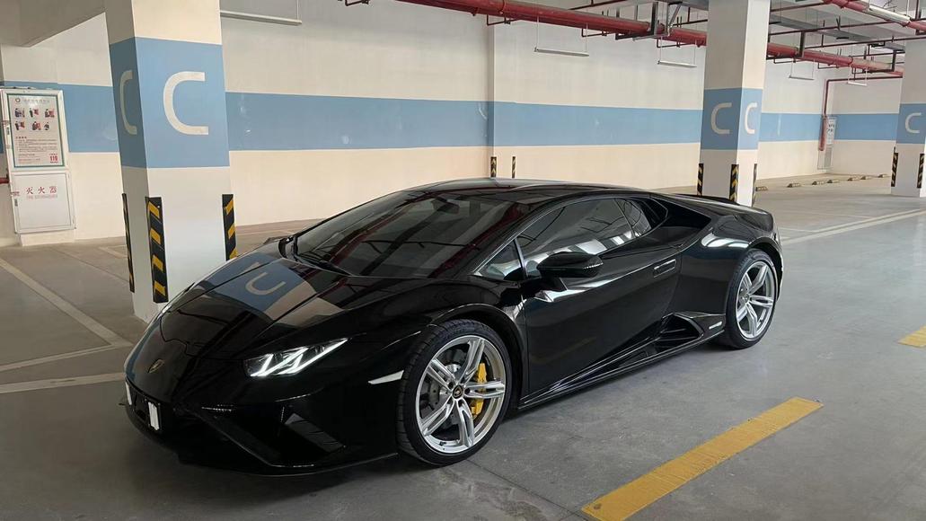 Lamborghini Lamborghini Huracán в цвете и кузовом – это идеальный выбор среди китайских автомобилей. Доступная цена и надежность гарантированы.