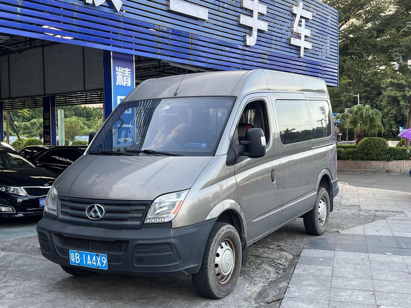 SAIC MAXUS SAIC MAXUS Xintu V80 в цвете и кузовом – это идеальный выбор среди китайских автомобилей. Доступная цена и надежность гарантированы.