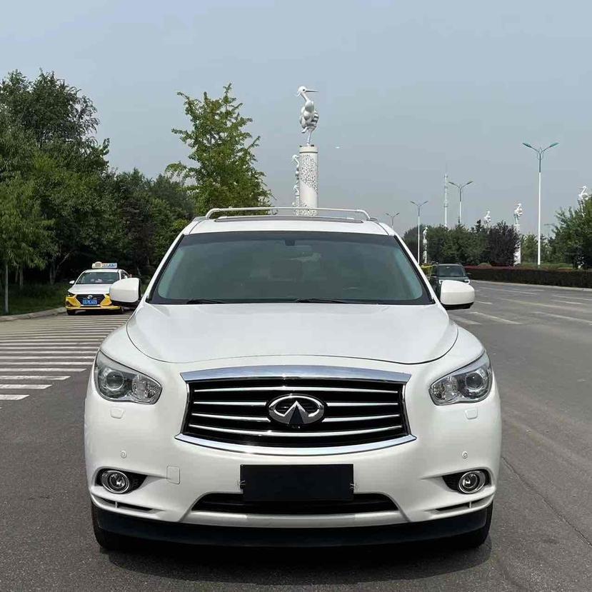Infiniti Infiniti QX60 в цвете и кузовом – это идеальный выбор среди китайских автомобилей. Доступная цена и надежность гарантированы.