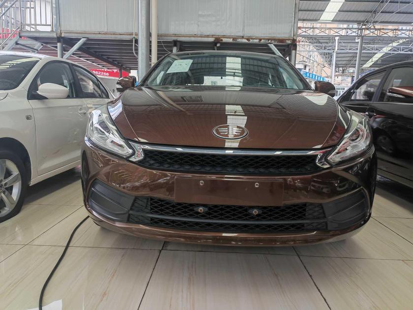FAW FAW Junpai A70 в цвете и кузовом – это идеальный выбор среди китайских автомобилей. Доступная цена и надежность гарантированы.