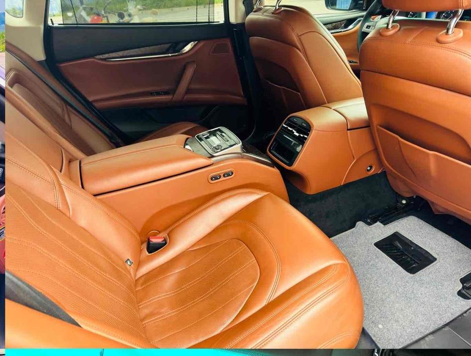 Maserati Maserati Quattroporte в цвете и кузовом – это идеальный выбор среди китайских автомобилей. Доступная цена и надежность гарантированы.