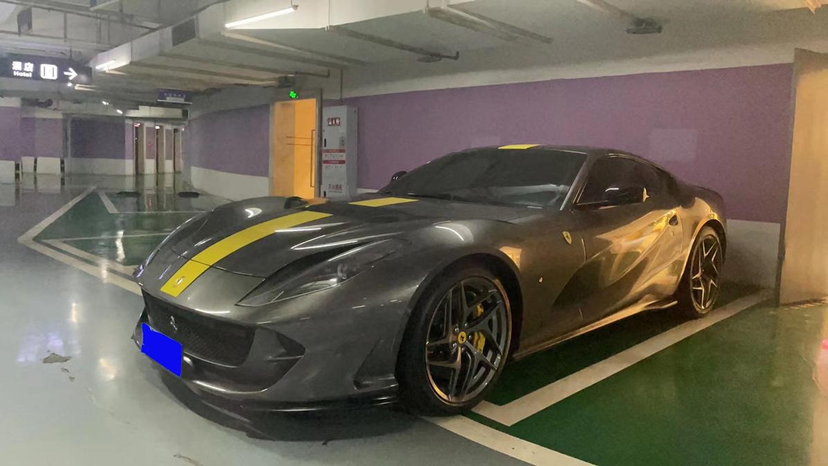 Ferrari Ferrari 812 в цвете и кузовом – это идеальный выбор среди китайских автомобилей. Доступная цена и надежность гарантированы.