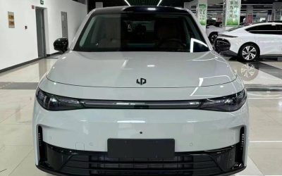 Audi Audi A8 в цвете и кузовом – это идеальный выбор среди китайских автомобилей. Доступная цена и надежность гарантированы.