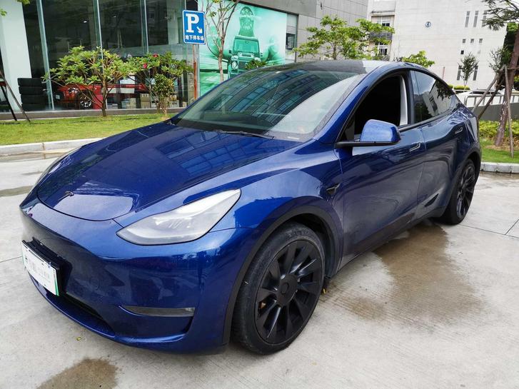 Tesla Tesla Model Y в цвете и кузовом – это идеальный выбор среди китайских автомобилей. Доступная цена и надежность гарантированы.