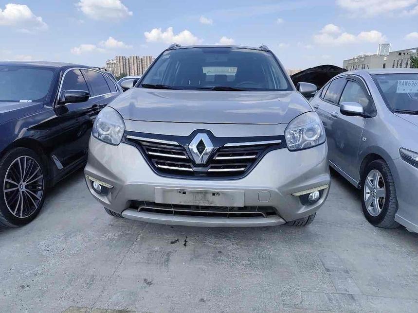 Renault Renault Koleos в цвете и кузовом – это идеальный выбор среди китайских автомобилей. Доступная цена и надежность гарантированы.