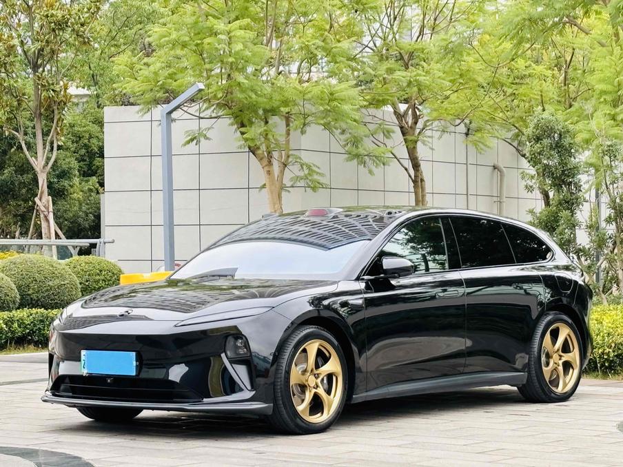 NIO NIO ET5T в цвете и кузовом – это идеальный выбор среди китайских автомобилей. Доступная цена и надежность гарантированы.