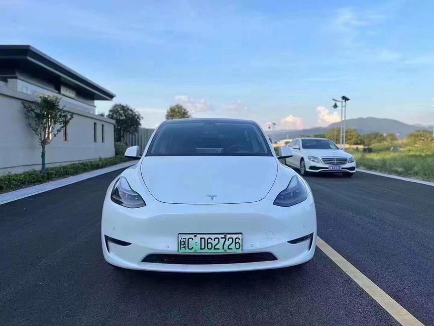 Tesla Tesla Model Y в цвете и кузовом – это идеальный выбор среди китайских автомобилей. Доступная цена и надежность гарантированы.