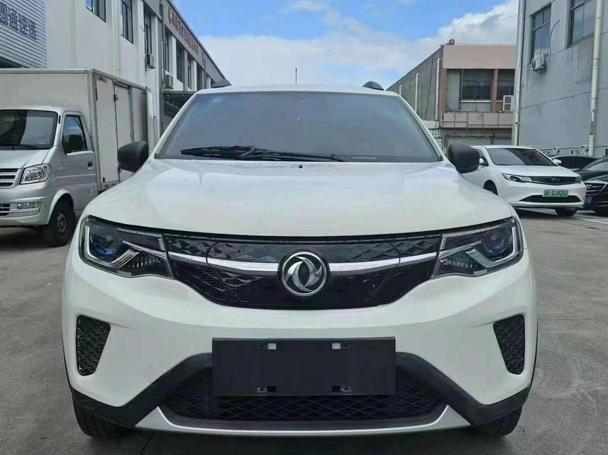 Dongfeng Nammi Dongfeng Nammi EX1 в цвете и кузовом – это идеальный выбор среди китайских автомобилей. Доступная цена и надежность гарантированы.