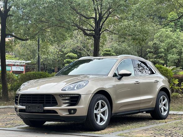 Porsche Porsche Macan в цвете и кузовом – это идеальный выбор среди китайских автомобилей. Доступная цена и надежность гарантированы.