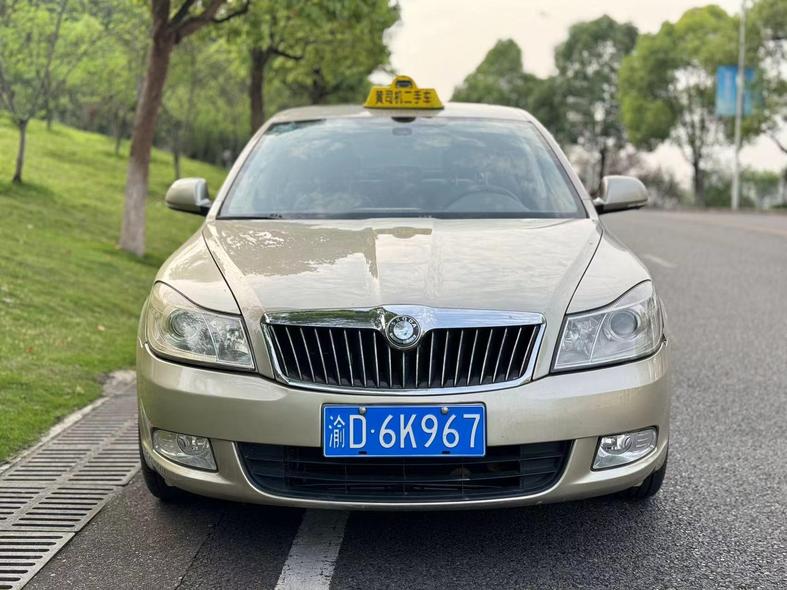 Skoda Skoda Octavia в цвете и кузовом – это идеальный выбор среди китайских автомобилей. Доступная цена и надежность гарантированы.
