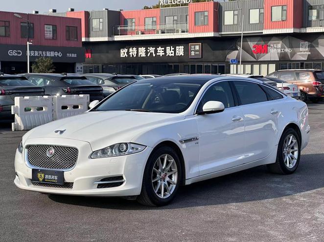 Jaguar Jaguar XJ в цвете и кузовом – это идеальный выбор среди китайских автомобилей. Доступная цена и надежность гарантированы.