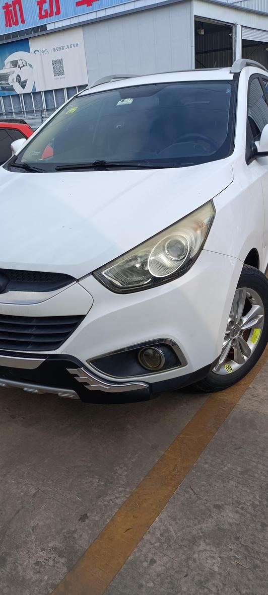 Hyundai Hyundai ix35 в цвете и кузовом – это идеальный выбор среди китайских автомобилей. Доступная цена и надежность гарантированы.