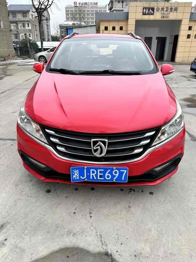 Baojun Baojun 310W в цвете и кузовом – это идеальный выбор среди китайских автомобилей. Доступная цена и надежность гарантированы.