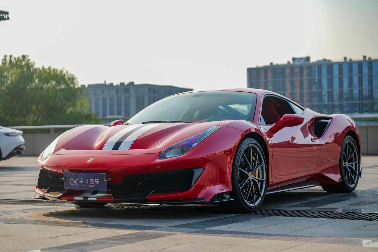 Ferrari Ferrari 488 в цвете и кузовом – это идеальный выбор среди китайских автомобилей. Доступная цена и надежность гарантированы.