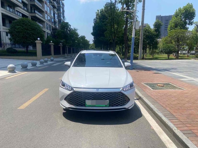 BYD BYD Qin PLUS в цвете и кузовом – это идеальный выбор среди китайских автомобилей. Доступная цена и надежность гарантированы.