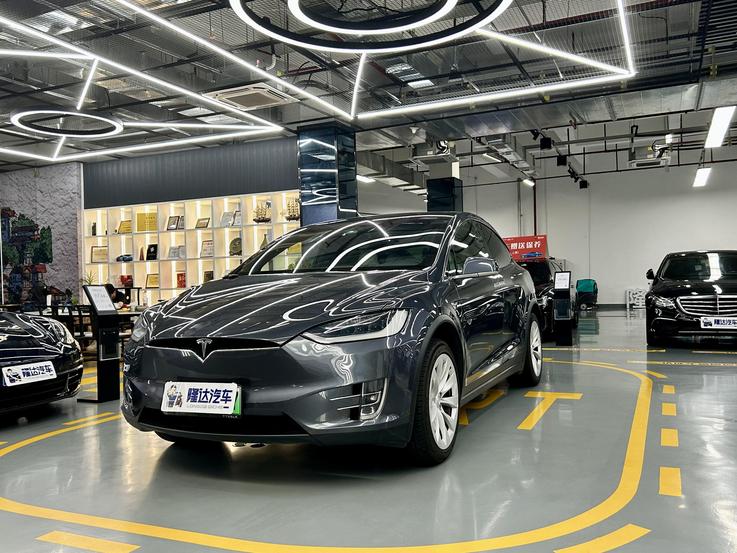 Tesla Tesla Model X в цвете и кузовом – это идеальный выбор среди китайских автомобилей. Доступная цена и надежность гарантированы.