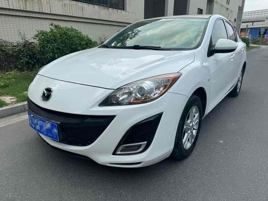 Mazda Mazda 3 в цвете и кузовом – это идеальный выбор среди китайских автомобилей. Доступная цена и надежность гарантированы.