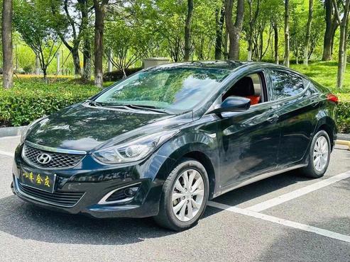 Hyundai Hyundai Elantra в цвете и кузовом – это идеальный выбор среди китайских автомобилей. Доступная цена и надежность гарантированы.