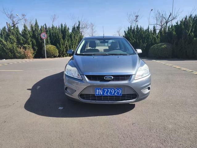 Ford Ford Focus в цвете и кузовом – это идеальный выбор среди китайских автомобилей. Доступная цена и надежность гарантированы.