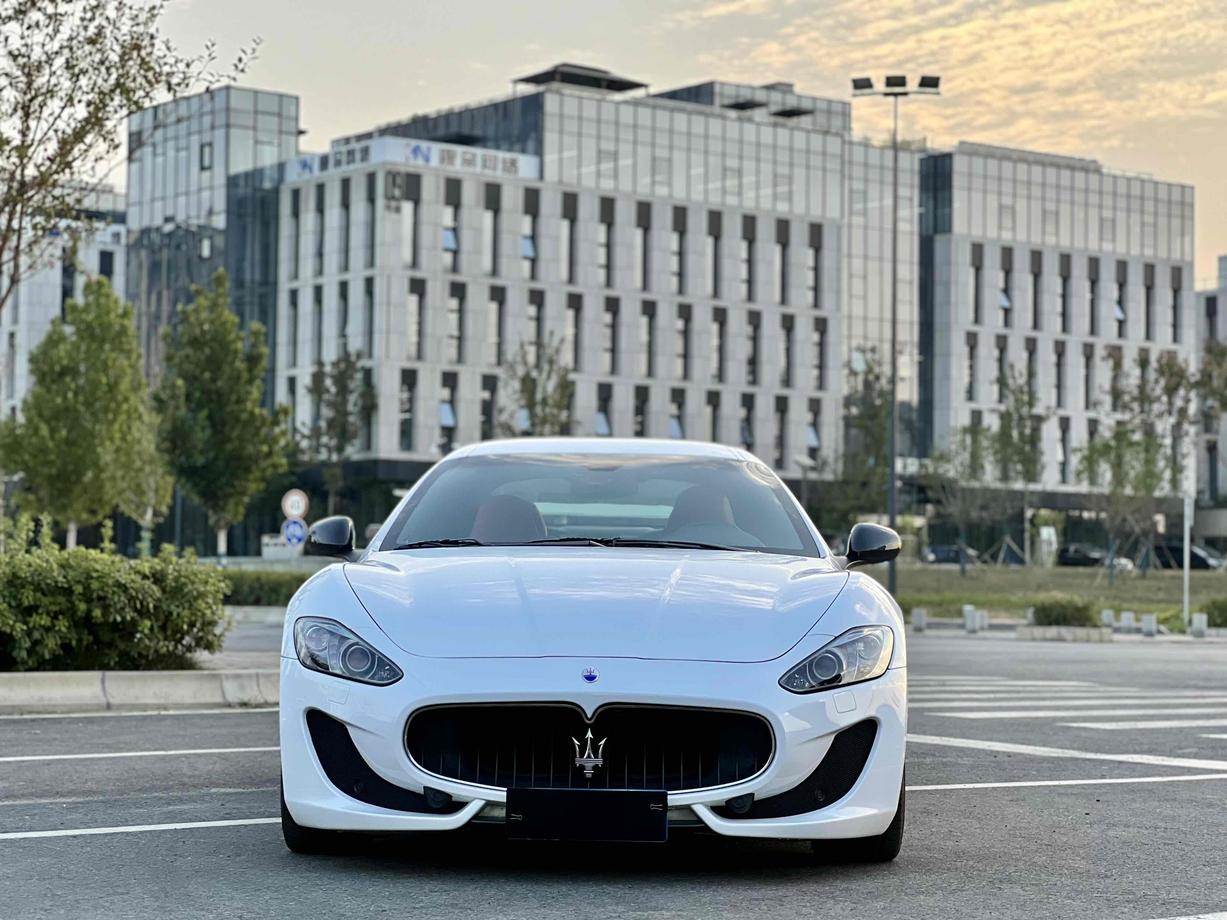 Maserati Maserati GranTurismo в цвете и кузовом – это идеальный выбор среди китайских автомобилей. Доступная цена и надежность гарантированы.
