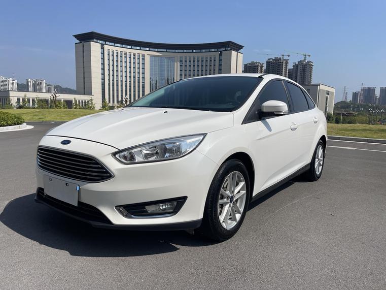 Ford Ford Focus в цвете и кузовом – это идеальный выбор среди китайских автомобилей. Доступная цена и надежность гарантированы.