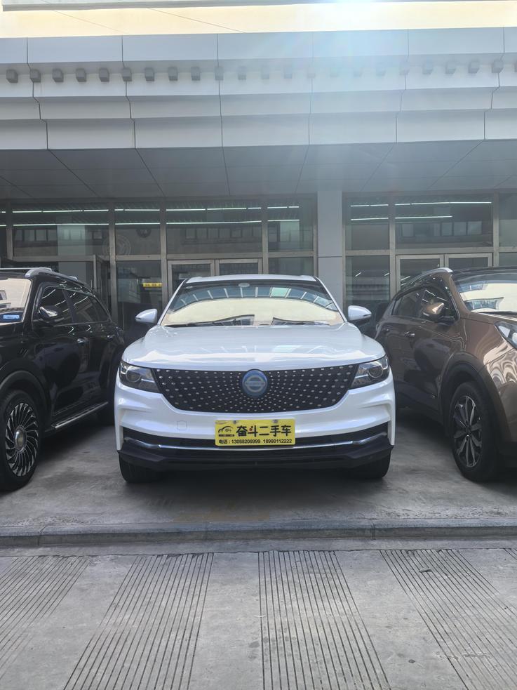 Dongfeng FENGON FENGON ix5 в цвете и кузовом – это идеальный выбор среди китайских автомобилей. Доступная цена и надежность гарантированы.
