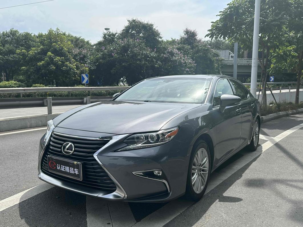 Lexus Lexus ES в цвете и кузовом – это идеальный выбор среди китайских автомобилей. Доступная цена и надежность гарантированы.